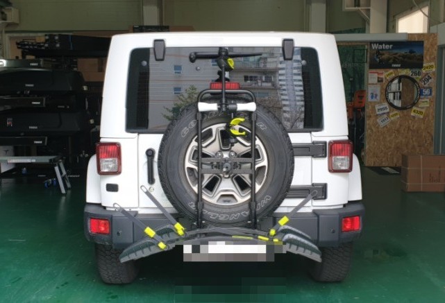  랭글러 스페어타이어 자전거캐리어 버즈랙 파일럿 4x4 추천
