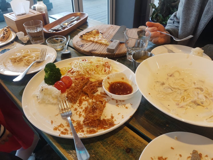 함덕해변앞 화덕피자와 흑돼지목살돈가스 함덕맛집 노른자 함덕해변앞 화덕피자와 흑돼지목살돈가스 함덕맛집 노른자