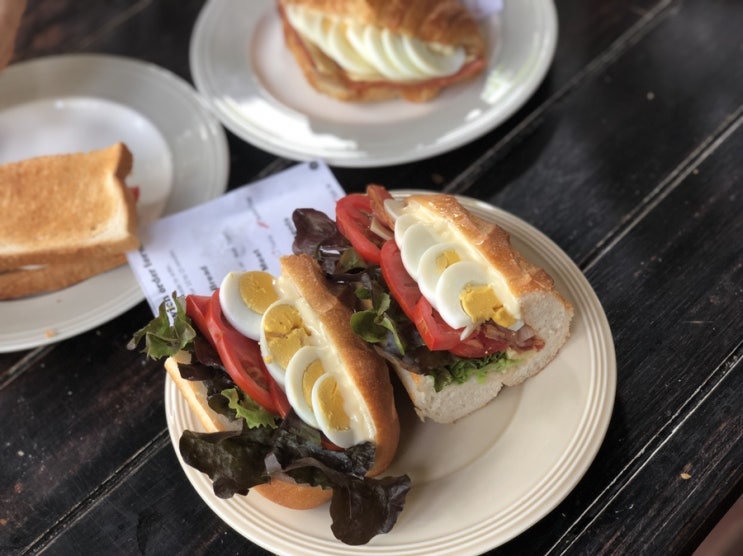  치앙마이 - 꼭 가야하는 맛집 반베이커리 (bann bakery)
