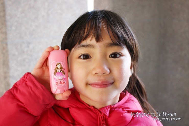  유아 선스틱 프린세스핑크 우리 아이 피부보호 중!