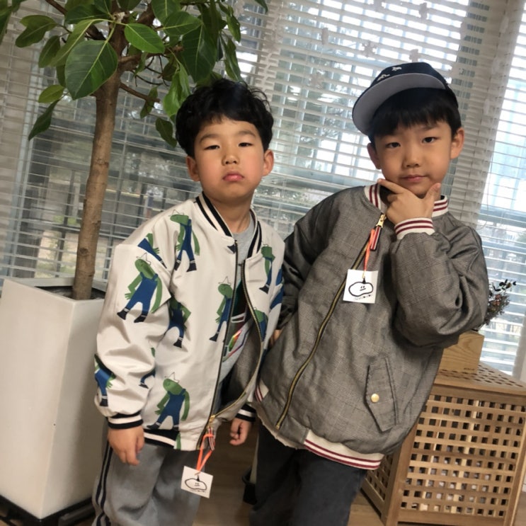  리미떼두두 19년 봄옷/ 개구리점퍼