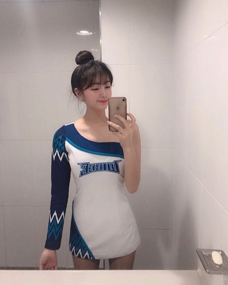 안지현 치어리더 제2의 박기량 롯데 여신 몸매 움짤 영상 인스타그램 안지현 치어리더 제2의 박기량 롯데 여신 몸매 움짤 영상 인스타그램