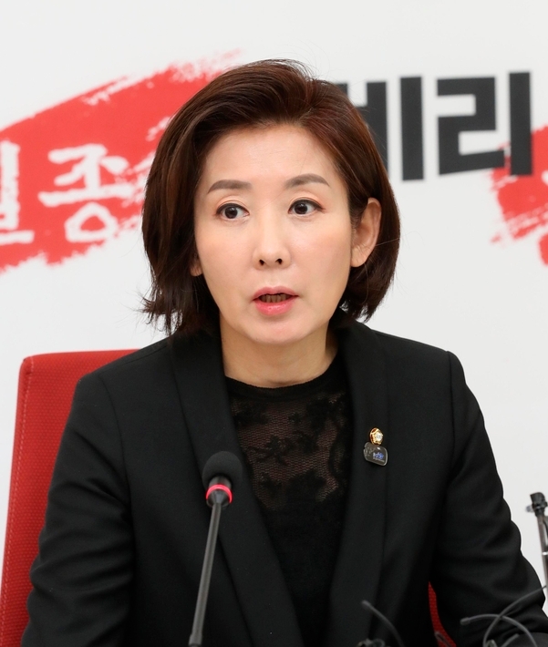 [<b>홍익표</b>]"나경원 <b>원내대표</b> 제안, 특검 하지 말자는 이야기"...... 