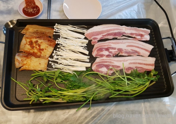  이마트표 "미나리 삼겹살 파티 & 버터문어구이" -수지-
