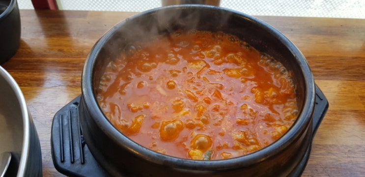  혼밥의 정석 장도뚝배기 돼지짜글이 계란후라이 비빔밥 낙성대