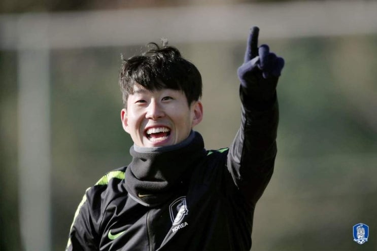  [축구] 손흥민의 대한민국 축구대표팀  vs 팔카오와 하메스의 콜롬비아 축구대표팀의 경기가 시작합니다.