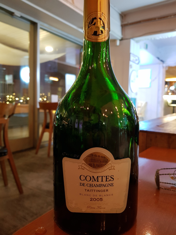  Champagne Taittinger, Comtes de Champagne Blanc de Blancs, Brut, 2005 (떼땡저 / 떼땅져 꽁뜨 드 샹파뉴 블랑 드 블랑)
