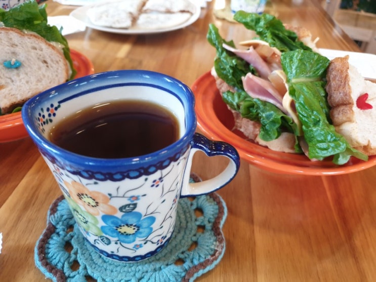  거창베이커리점:런치타임은 이동준 수제베이커리에서