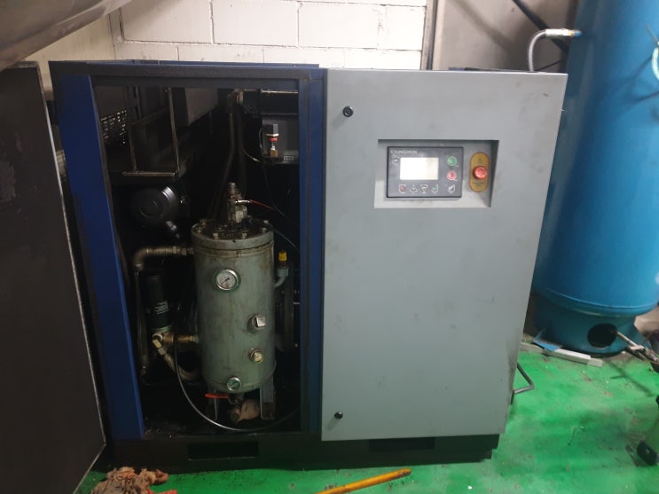 경원스크류콤프레샤 AS30 (30HP) 오일쿨러(라디에이터)교체 + 온도상승원인 온도바이패스키트(섬머스타트)교체작업