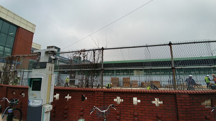  한대앞역 수인선 3차 연장 공사가 진행되기 시작했어요.