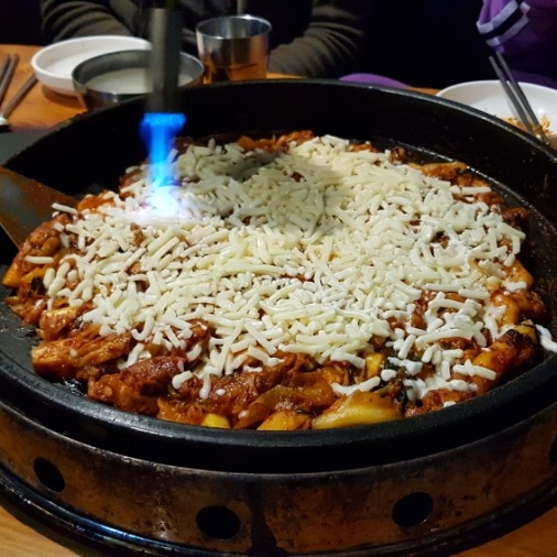 고소한 치즈랑 먹는 닭갈비, 용호동 은송춘천닭갈비