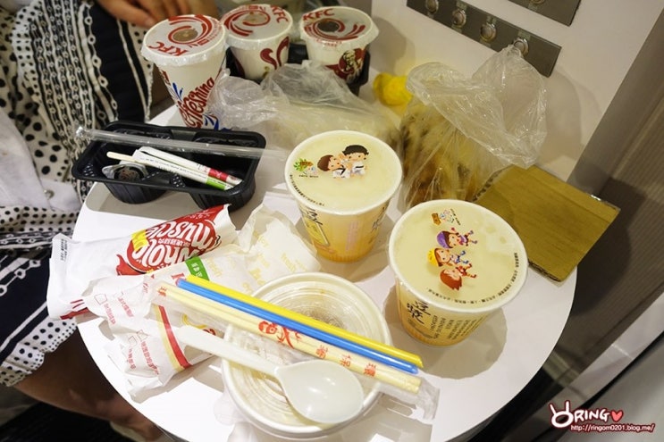 2019 세모녀 대만여행 :: 조식으로 먹는 아종면선 곱창국수와 KFC, 용허또우장