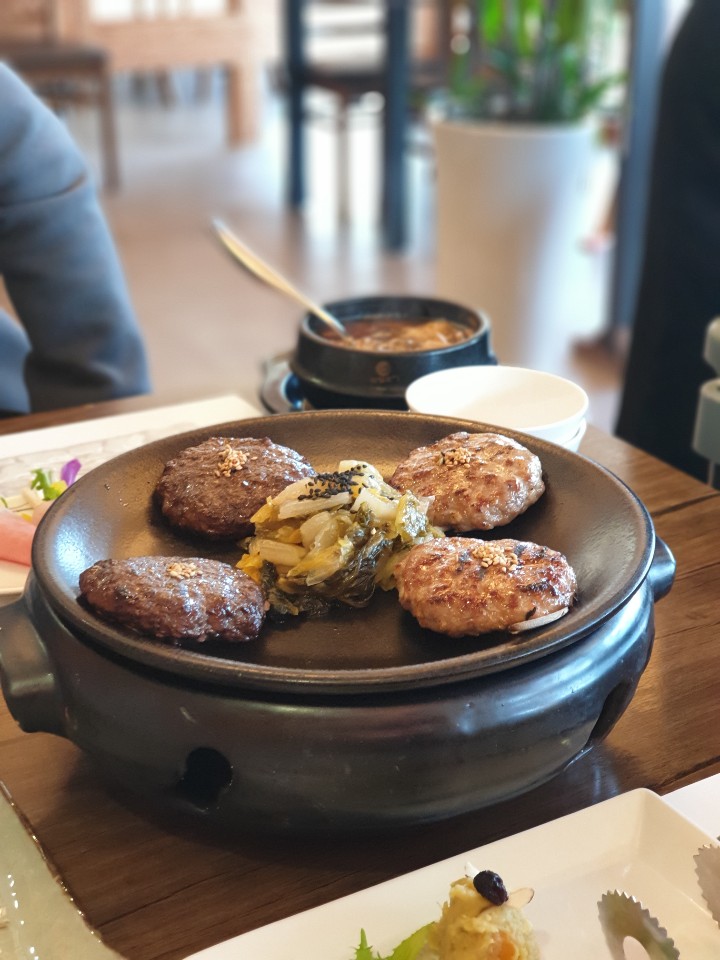  [원주맛집] 김이 모락모락~ 입에서 살살 녹는 목원떡갈비