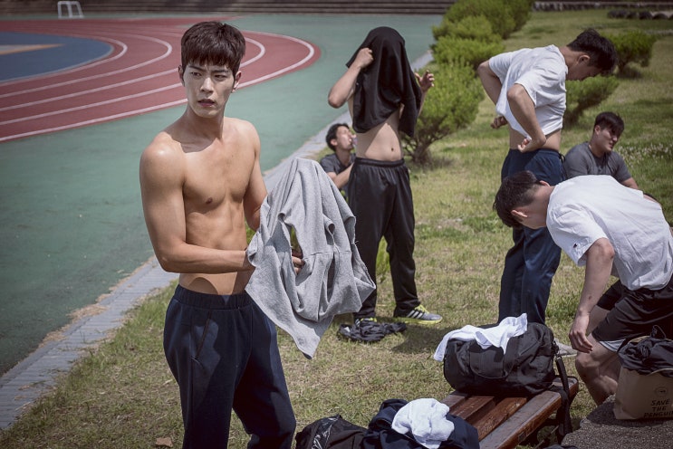  홍종현, 인생 캐릭터 갱신 영화 <다시 봄>에서 멋짐 폭발!