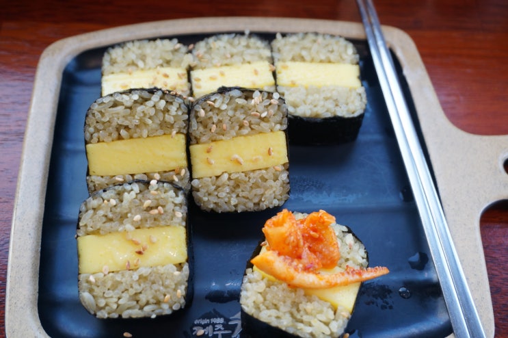  제주 김만복 애월점, 바다 보며 만복이네김밥,오징어무침