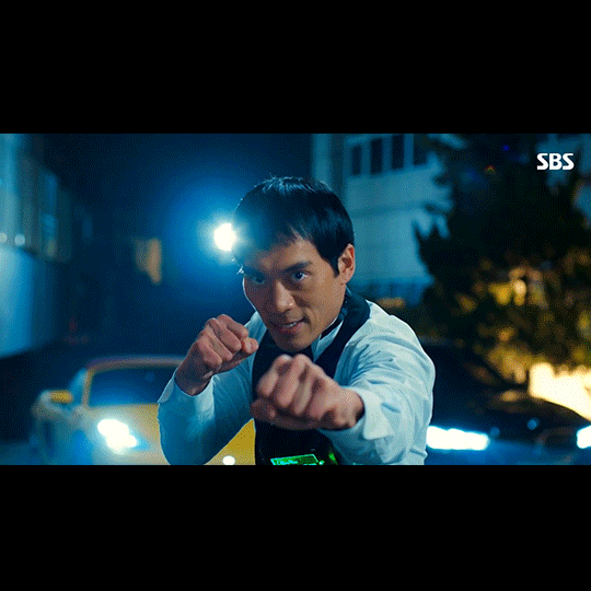  열혈사제 왕을 지키는 호랑이 쏭삭의 무에타이 친구들...