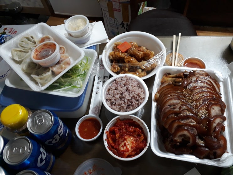  부부가 함께 만드는 [제주본점]부부족발 대표맛집