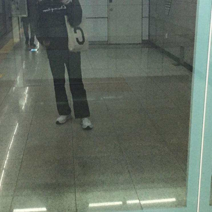   무신사 스토어에서 산 커버낫 에코백 후기 !