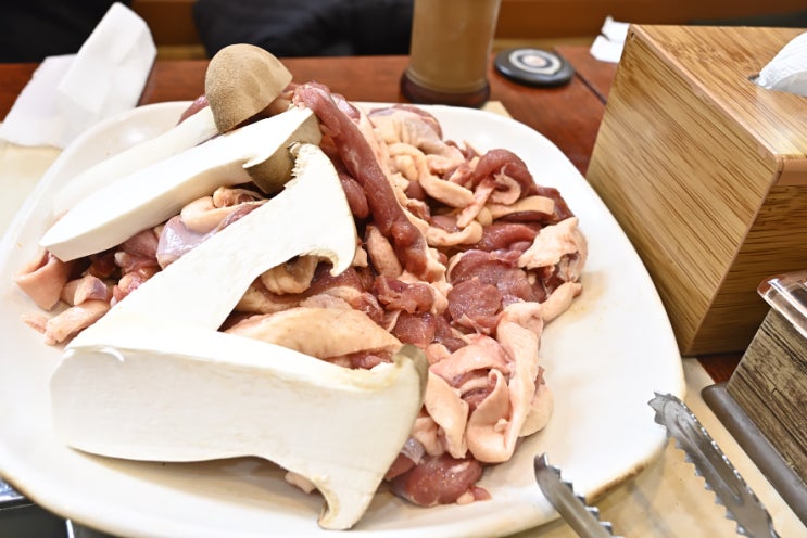  도봉구 맛집 기름기 좔좔 흘러요.