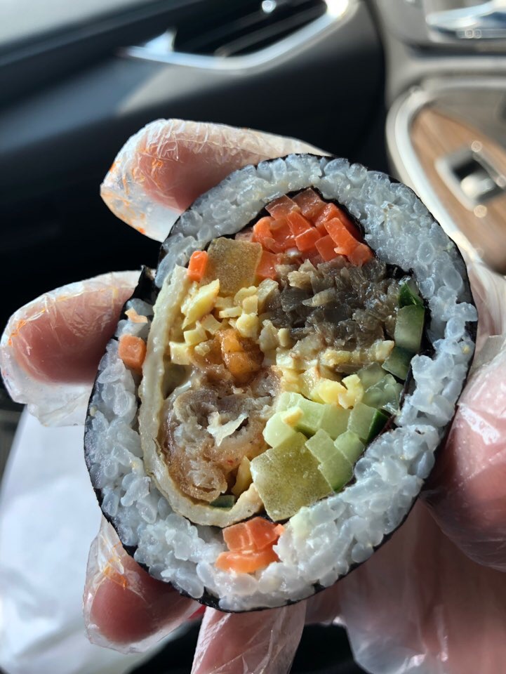  [속초 시장] 중앙시장 최대섭 대박김밥, 줄서서 먹은 명태 김밥 후기 (꼭 가야돼, 먹어보면 앎, 느림 느림 느림)