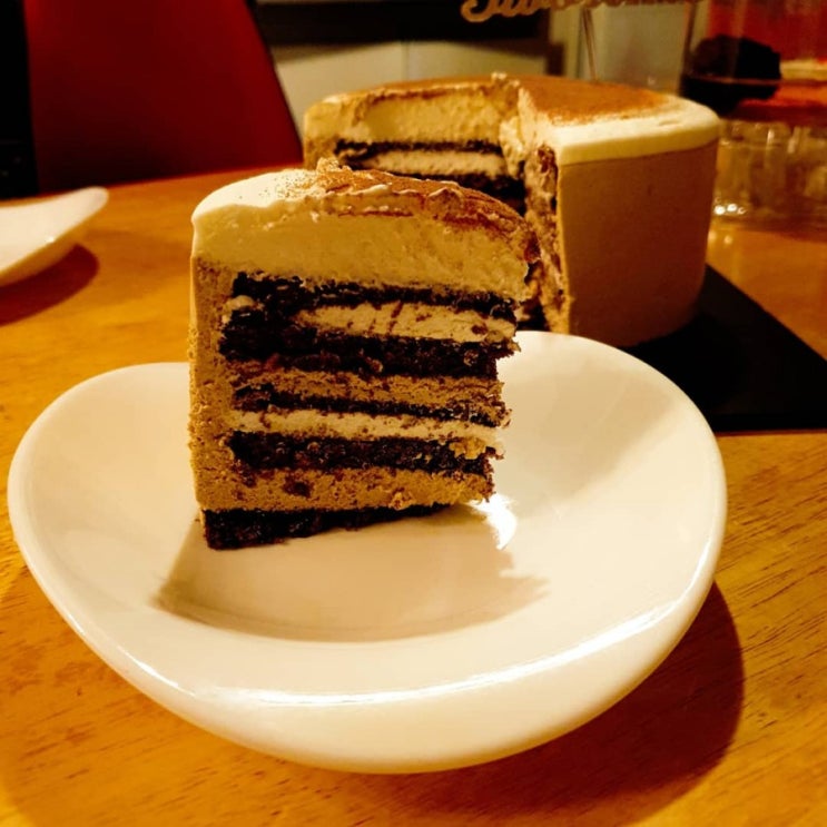 투썸플레이스 케이크 추천  : 카푸치노 생크림 케이크