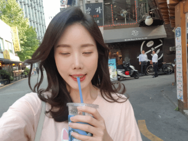  일상: 동안비법 빨대쓰면 늙는대요!!