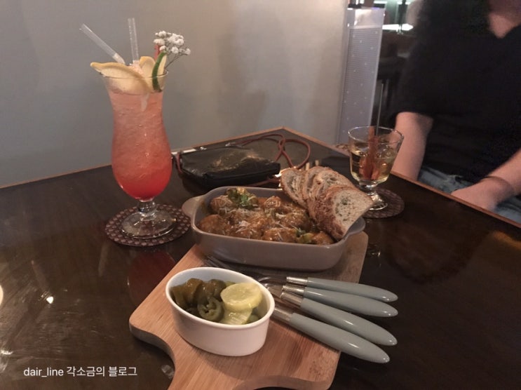  제주시청 술집 칵테일이 맛있는 펍 지하 (Pub Jiha)