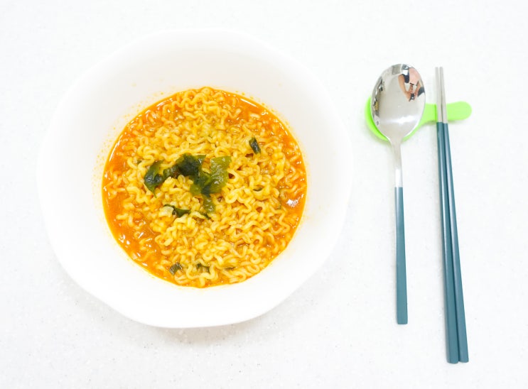  오뚜기 오라면 맛본 후기 가격이 잘했다