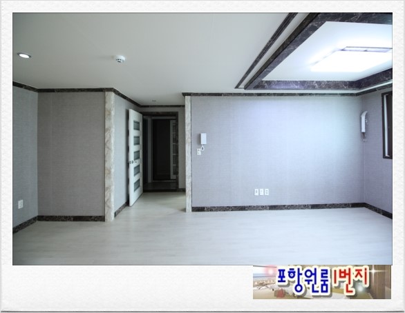  포항장성동정투룸 300/35 관리비포함 장흥중학교 리플러스부근 주방별도 중문베란다 리모델링 도배청소완료 공원편의점/카톡상담환영 cap1743 중개수수료무[매물번호J-512]