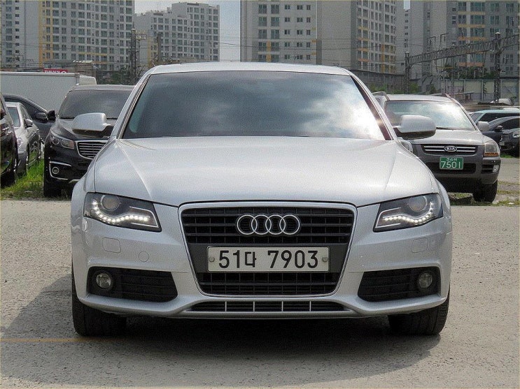  뉴A4 2.0 TFSI 최고로 핫한 중고차!