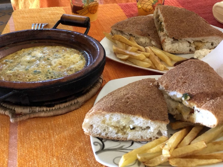  메르주가(사하라) 맛집! 알리네에서 1분거리 ~~~~Cafe snack hamid