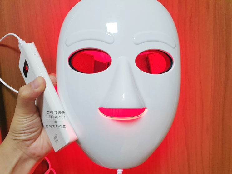  허위광고 없는 근적외선 홈케어 퓨어픽 촘촘 LED마스크