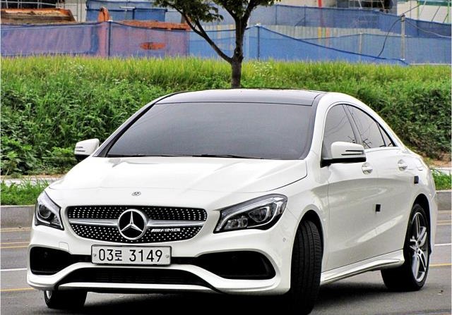  벤츠 cla 220 중고차 느낌있어요!
