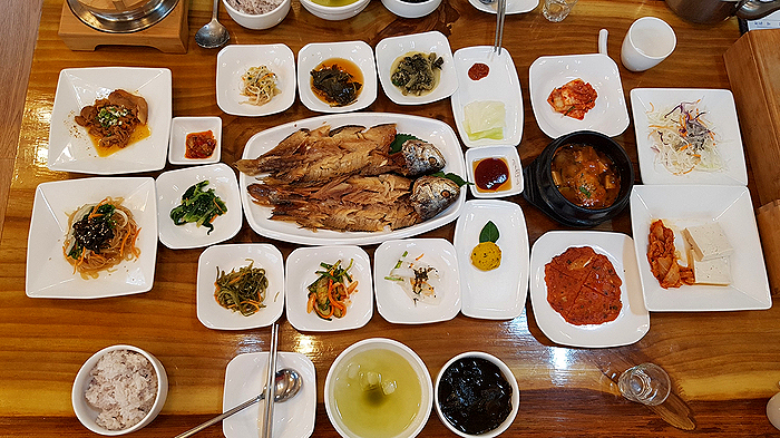  포천 광릉수목원 맛집 진정한 밥도둑 "보리굴비"맛이 일품이었던 식당 "전라도 한정식"