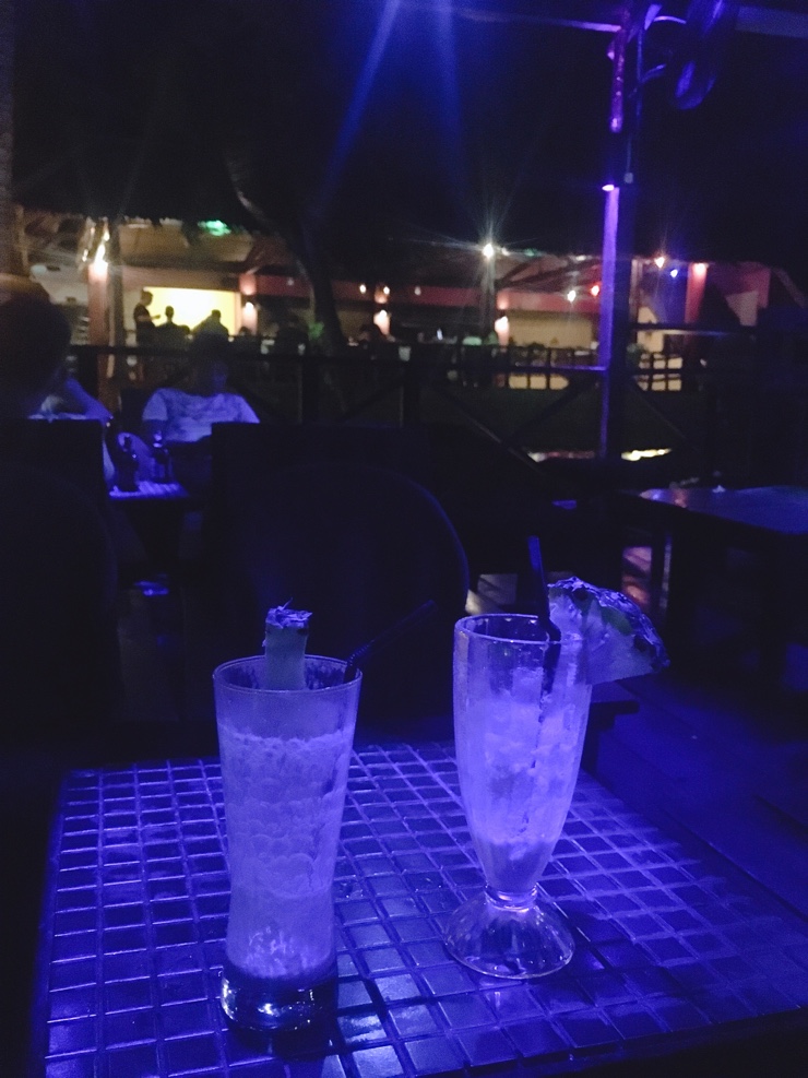  보홀여행 / 맛집 - ESCAPE BAR