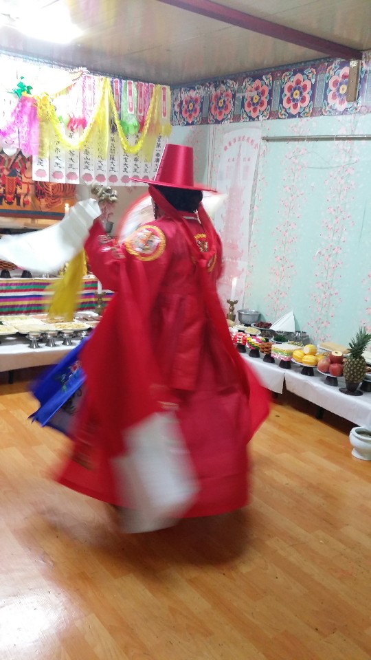  풀리지않는일해결전문 칠성암 이보살입니다.