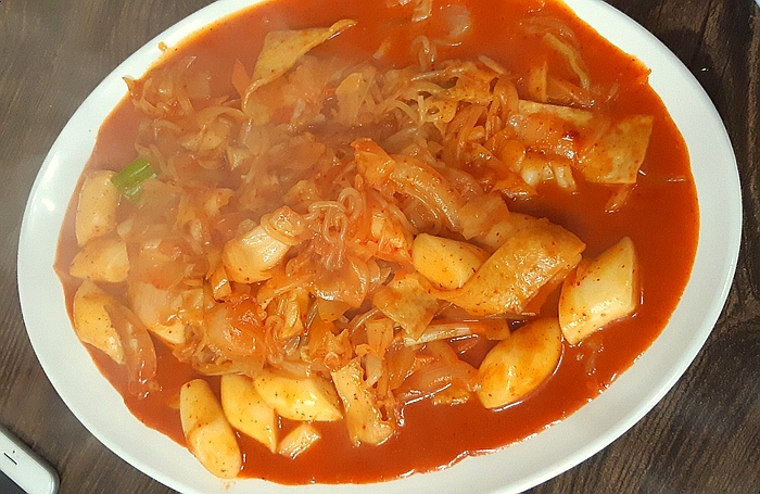  [방배맛집] 무한정 먹게 되는'밥집'03수제비칼국수