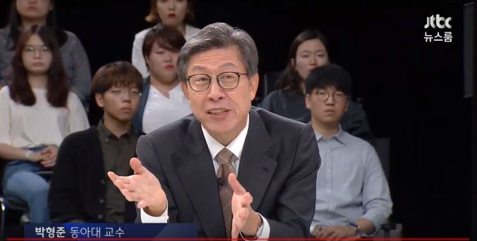  박형준때문에 썰전이 망한거다.