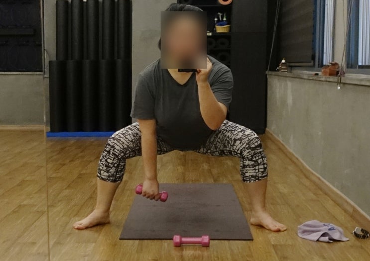  서초동 아트요가교대 :) 팔뚝살 제거에 최고 덤벨요가