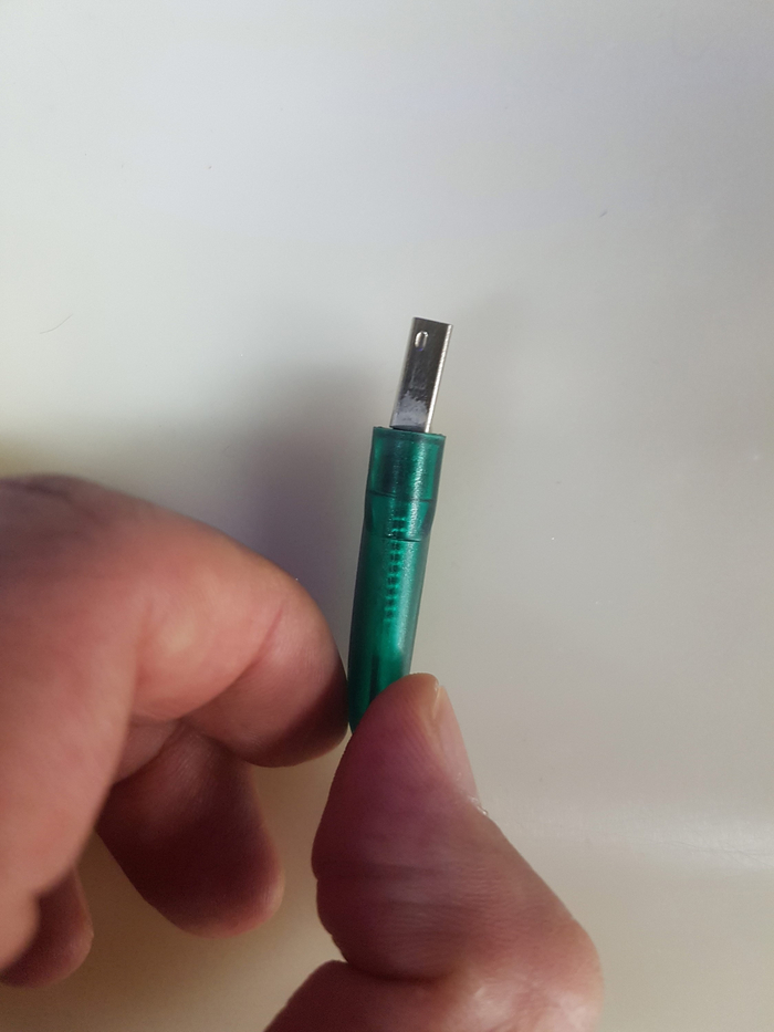  휘어진 치과기공소 업무용 USB 키락 동글키 복원 성공