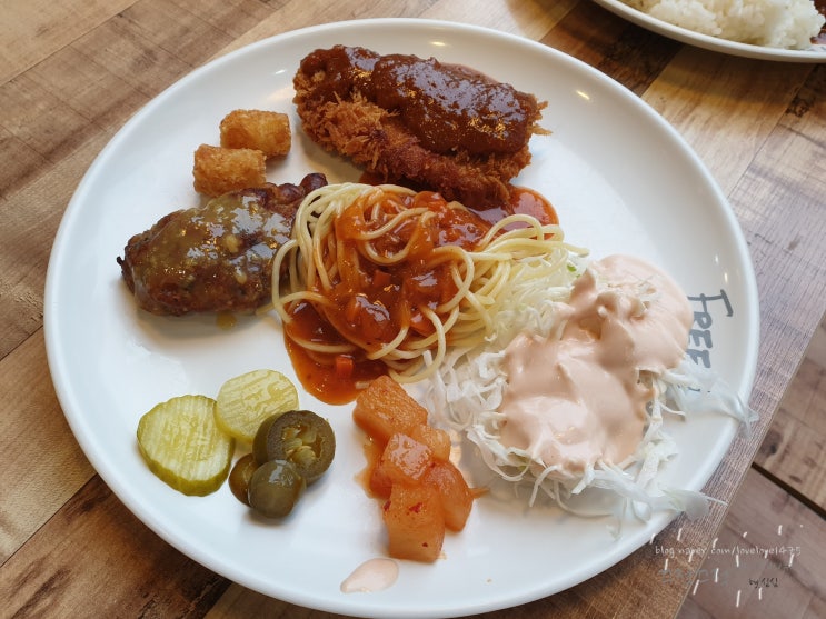  [북구/칠성동] 무한리필 함박스테이크와 돈까스가 있는 곳 _ 푸릴리