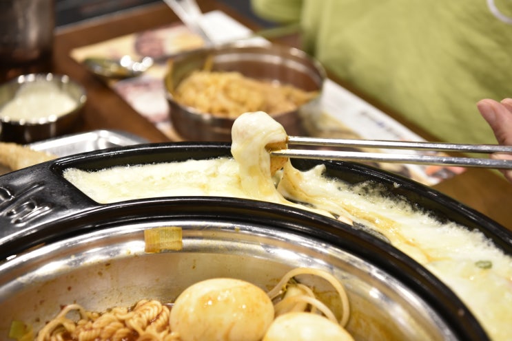  소사벌떡볶이 맛있는 곳 찾는다면 두끼!