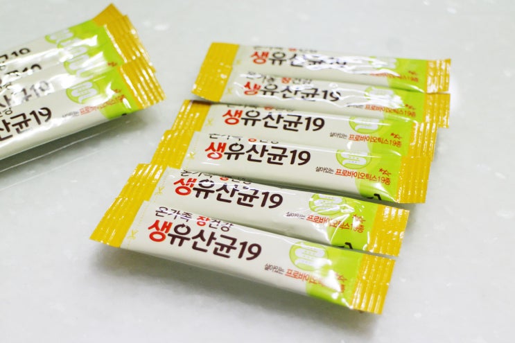  프로바이오틱스 가족유산균 일양 온가족 생유산균19 먹는중
