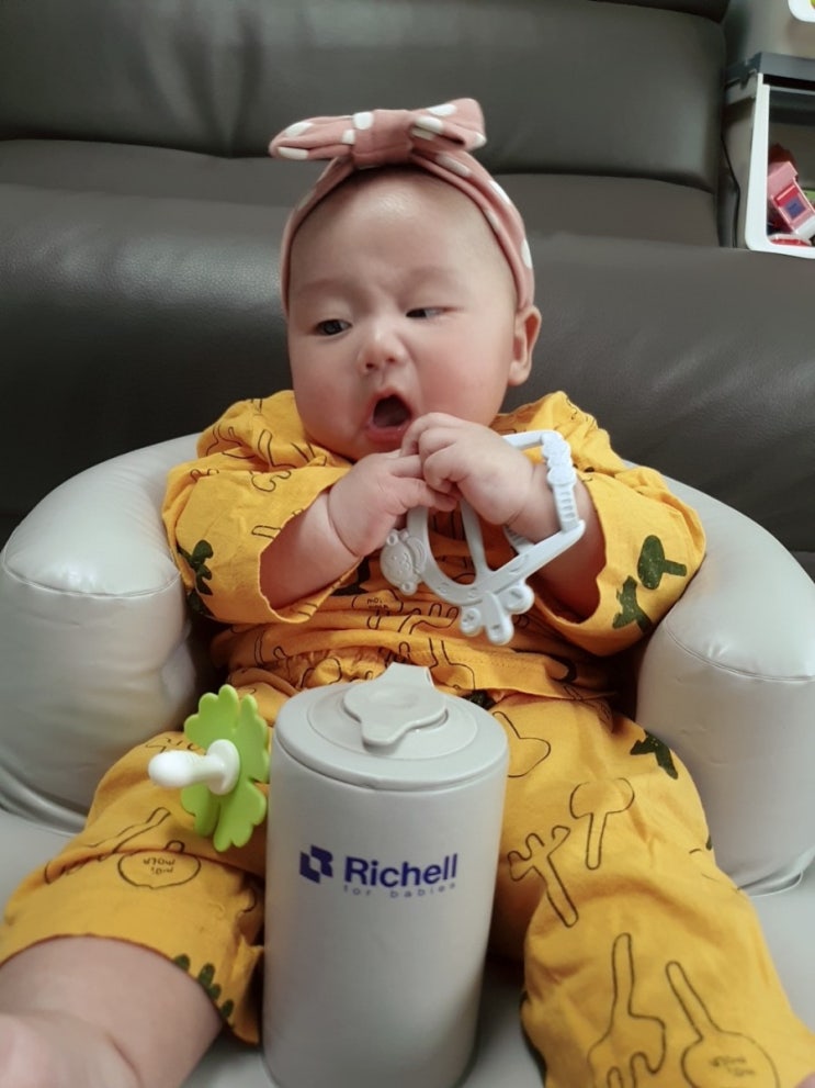  육아템:: 리첼 소프트 의자