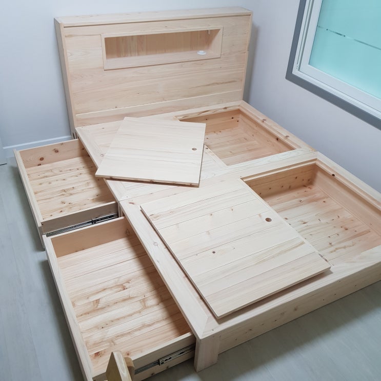  울산 * 극강의 수납력을 자랑하는 편백나무 원목 수납형 퀸침대 배송후기