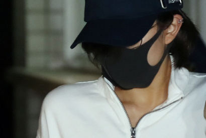  홍정욱 딸 마약 밀반입 적발… 초범이라서 구속영장 기각이라는데 검찰은 홍정욱 집 압수수색은 왜 안 하는가?? 마약이 표창장보다 수사할 가치 없나?