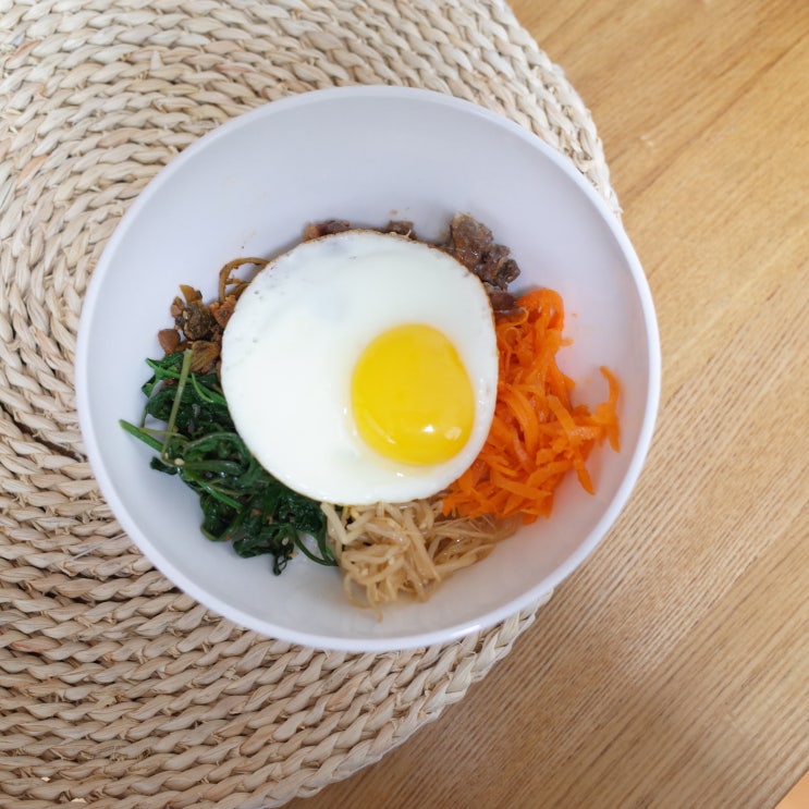  일상 저녁은 비빔밥 먹었습니다