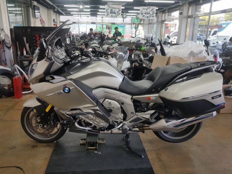  BMW K1600GT 앞타이어교환 피랠리 스콜피온 트레일 (진주오토바이,진주시오토바이,명성모터스,킹타이어대리점,타이어탈착기,혼다대리점,킴코대리점)