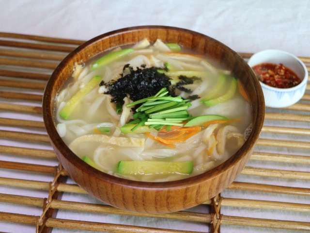  어묵 칼국수 만드는 법
