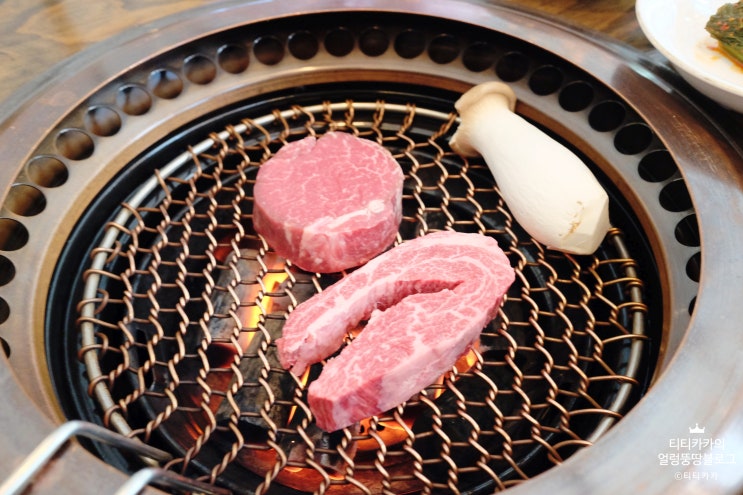  송도 소고기 : 한우 맛집 우자루! 육즙이 살아있네!